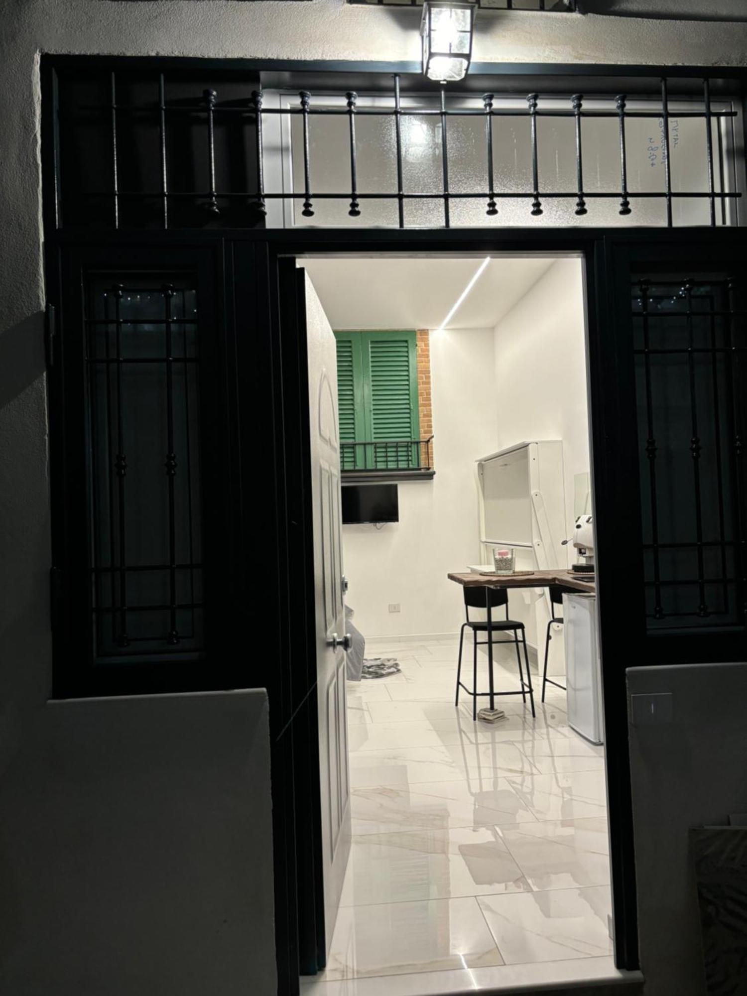 Bed and Breakfast Briante House Napoli Esterno foto