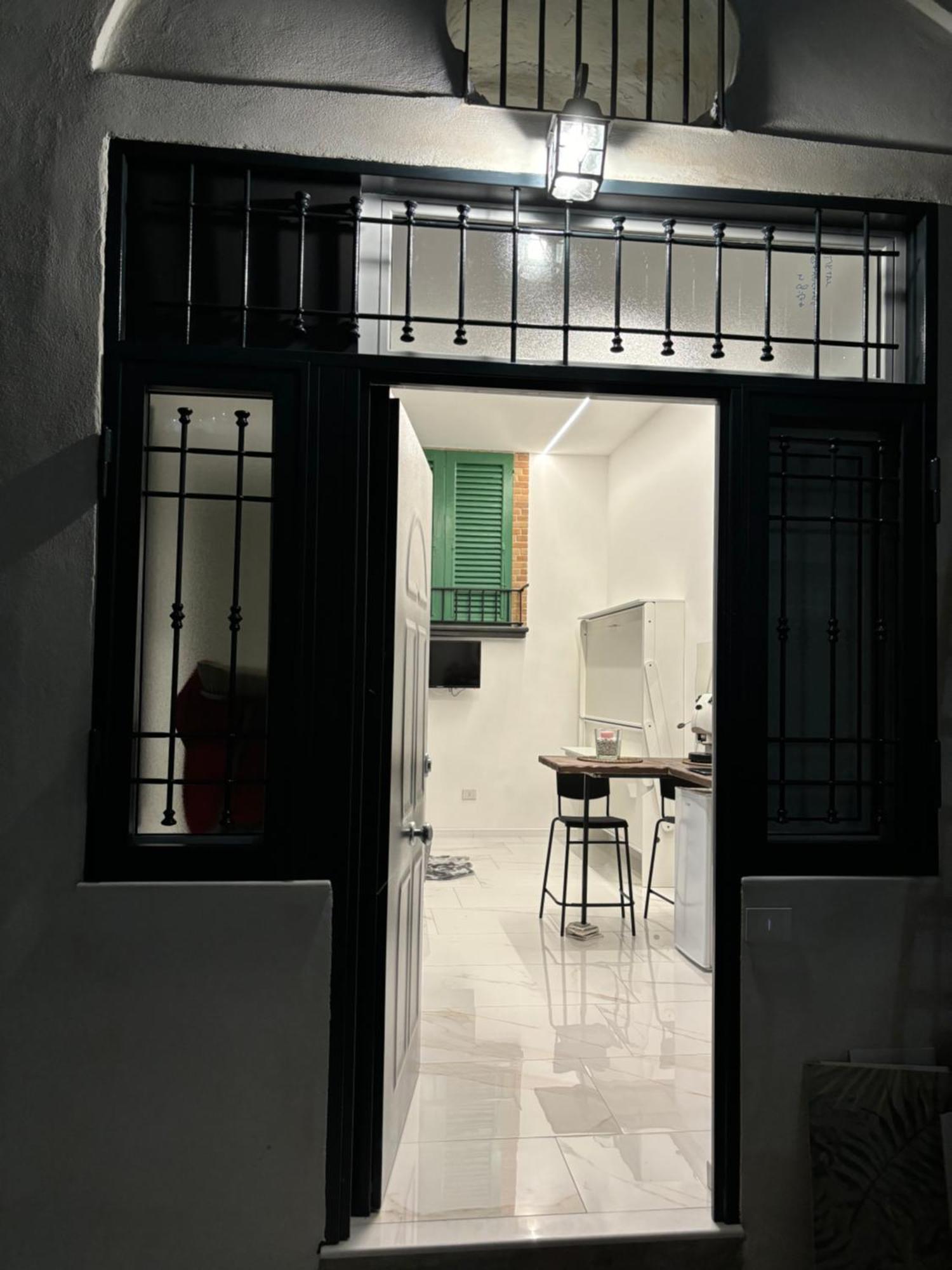 Bed and Breakfast Briante House Napoli Esterno foto