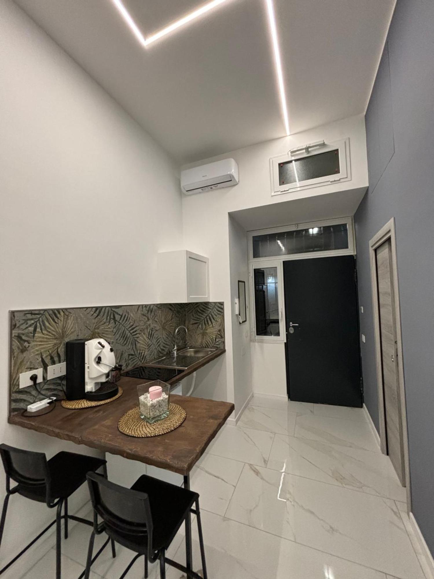 Bed and Breakfast Briante House Napoli Esterno foto