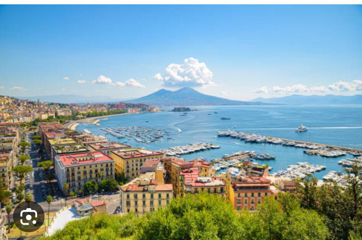 Bed and Breakfast Briante House Napoli Esterno foto